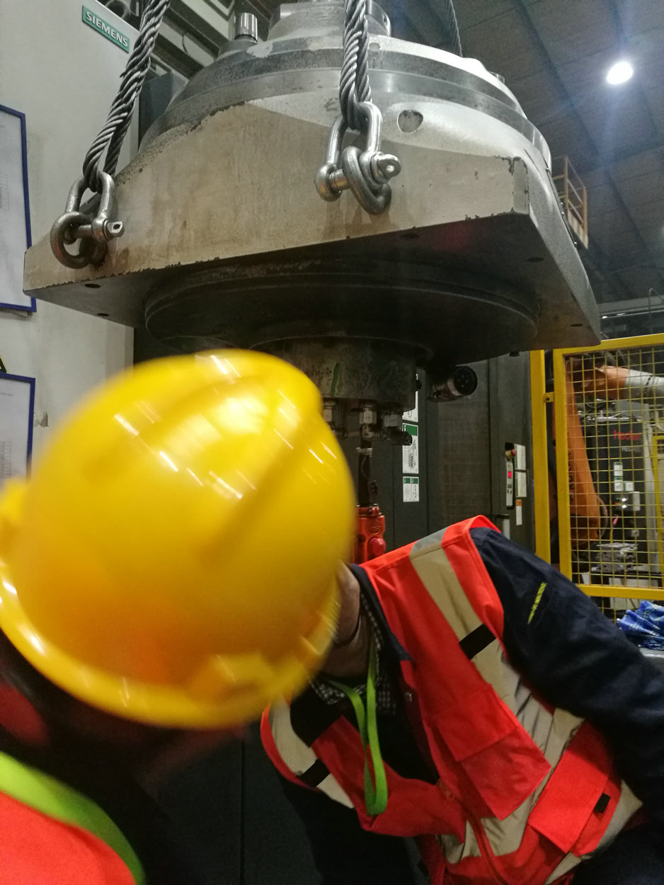 ?？颂剞D(zhuǎn)臺大修