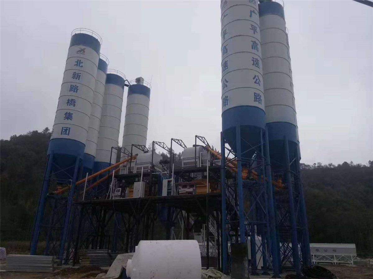HZS120型混凝土攪拌站產(chǎn)量如何？適合多大的工程？