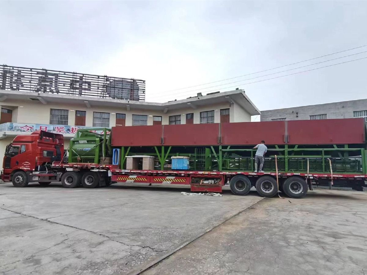 浙江臺(tái)州市定制HZS120型混凝土攪拌站裝車(chē)發(fā)貨